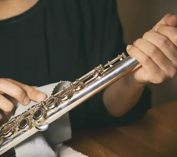 Cómo limpiar una flauta: una guía paso a paso