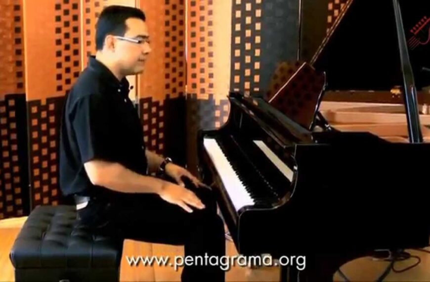 Descubre Cómo se llama el asiento de un piano: Guía Completa para Músicos